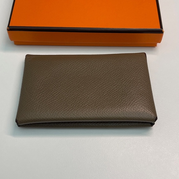 Hermes Calvi card holder in etoupe gray women leather wallet with box - Picture 5 of 16